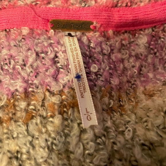 Free People Soulmate Cardi / Passion
Flower Combo NWOT
Size XS,M, L - Picture 8 of 13